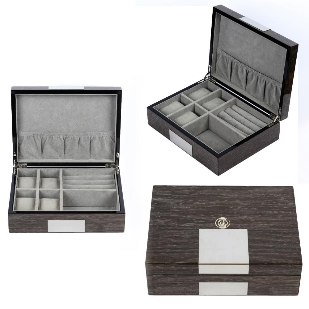 Walnut Case 4 Watch Slots & Jewelry Chamber