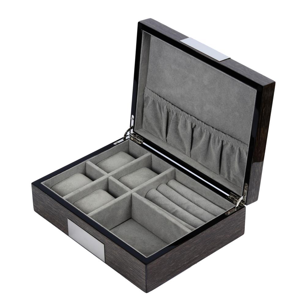 Walnut Case 4 Watch Slots & Jewelry Chamber