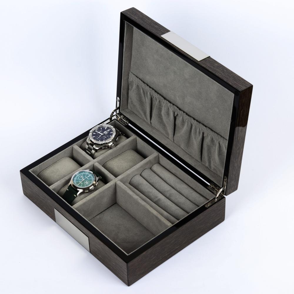 Walnut Case 4 Watch Slots & Jewelry Chamber